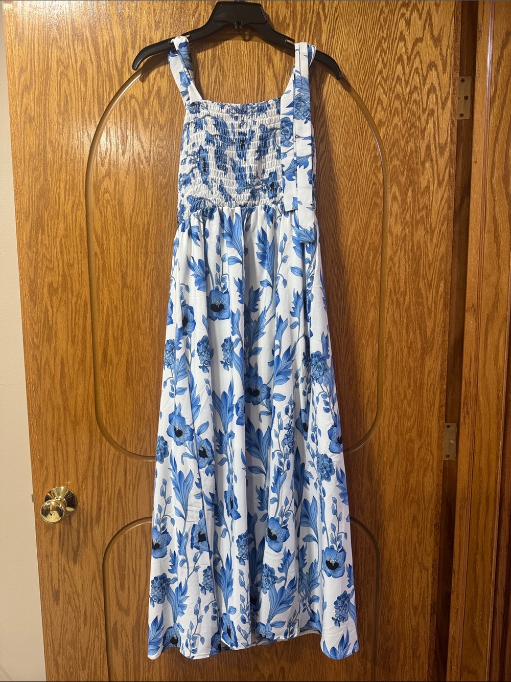 Women’s Blue Floral Smocked Sundress